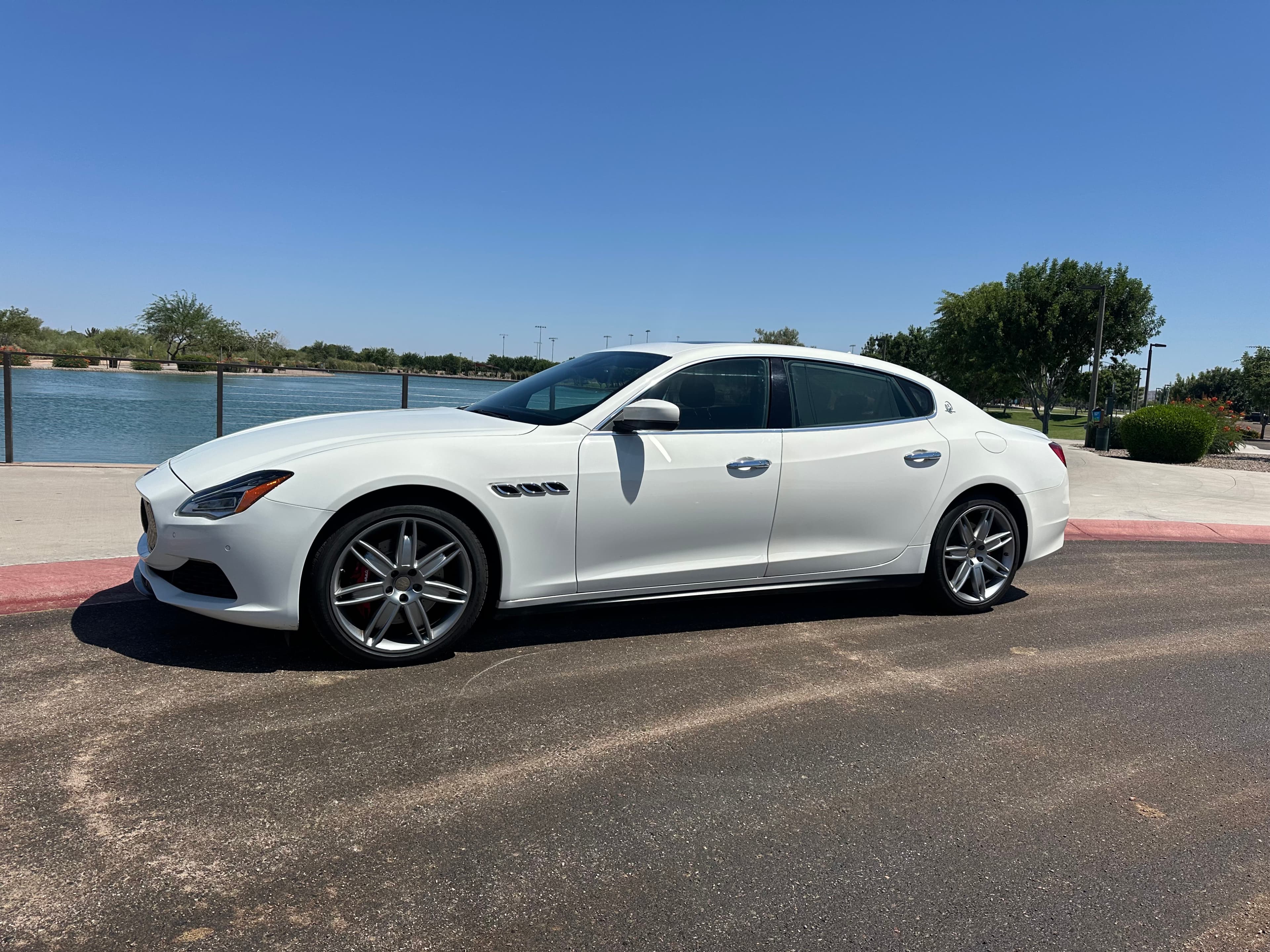 Maserati Quattroporte
