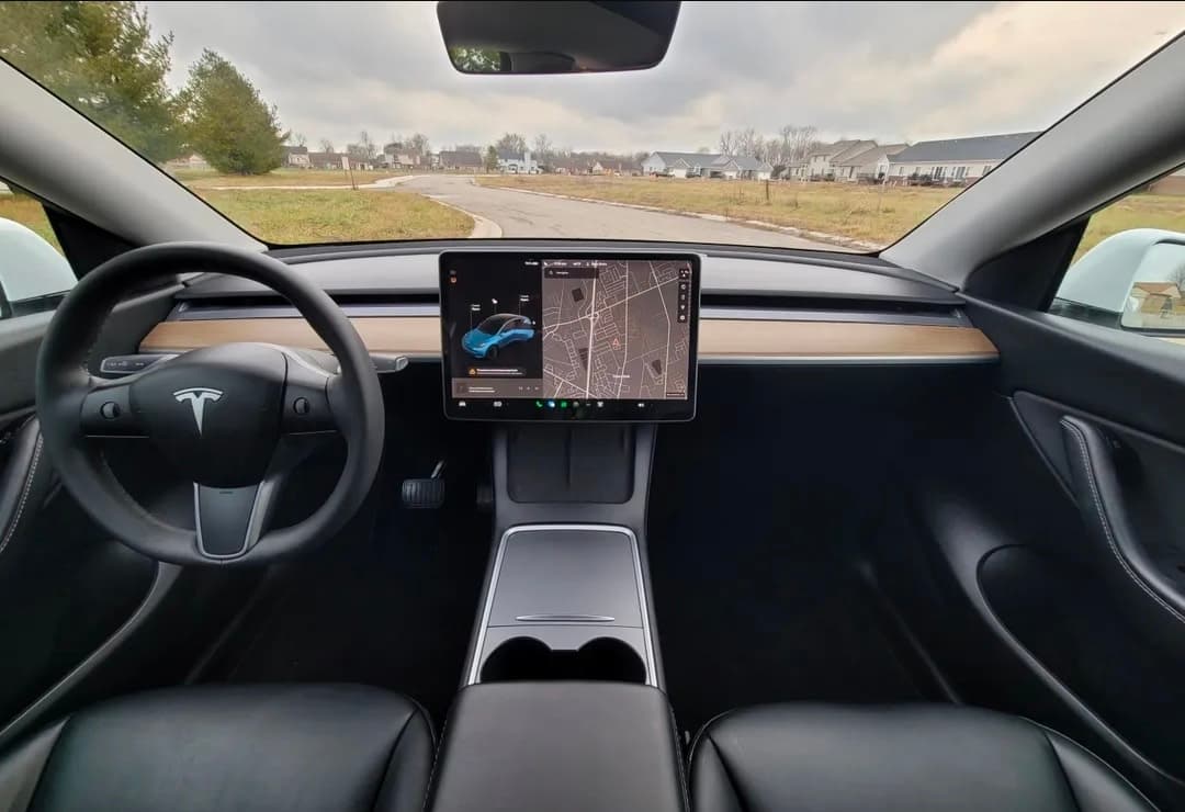 Tesla Y